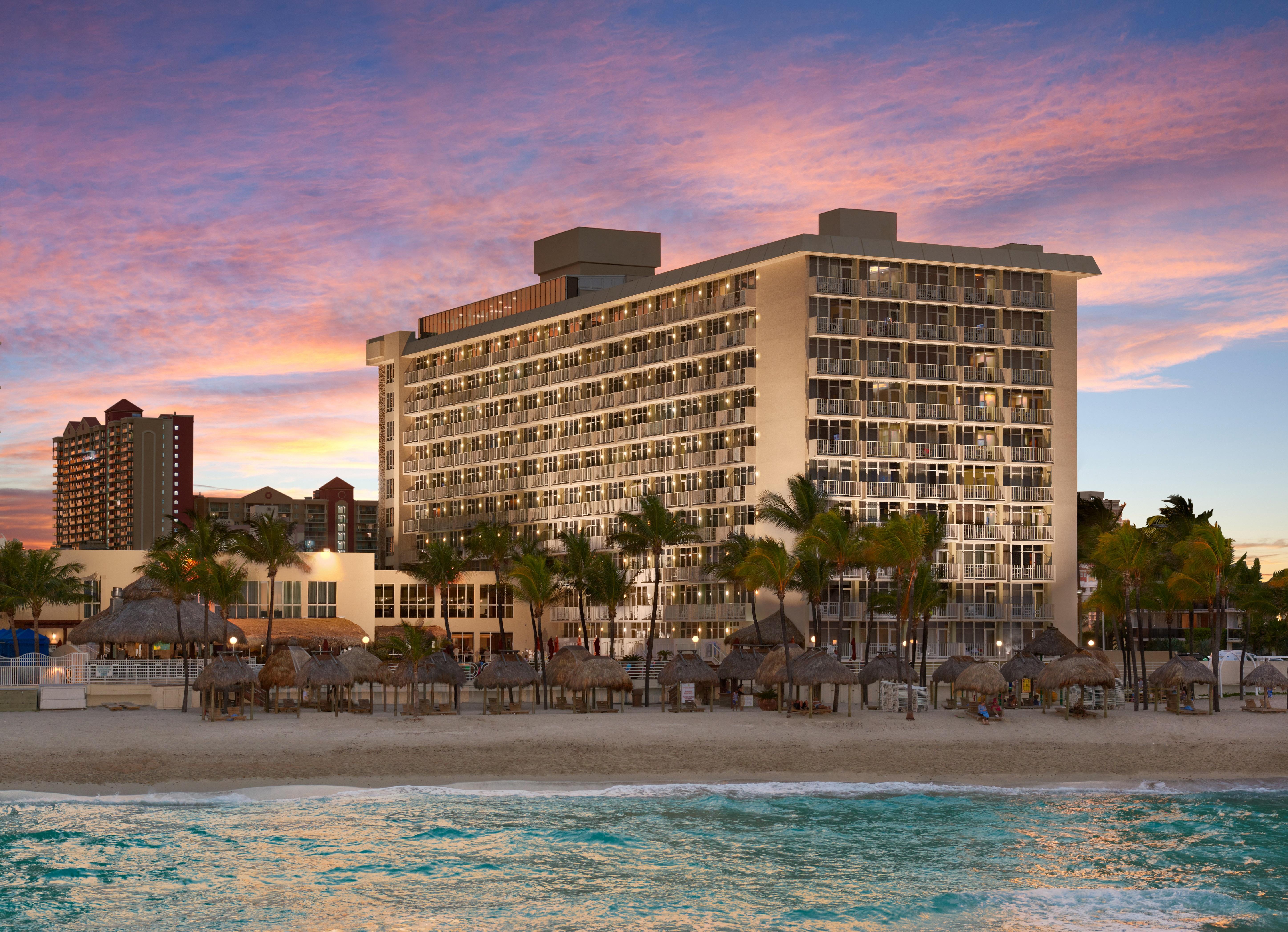 Newport Beachside Hotel&Resort Sunny Isles Beach Exterior foto